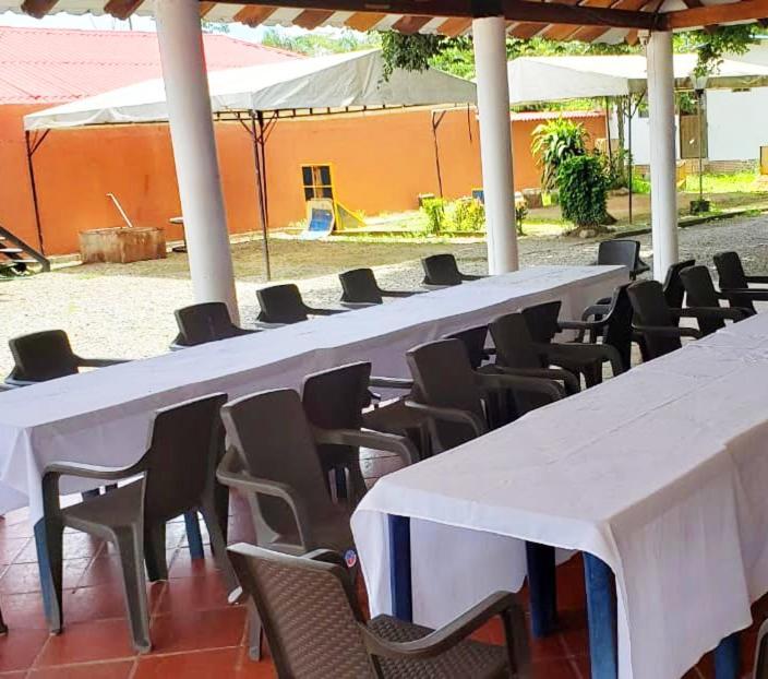 Cabanas El Saman Villavicencio Apiay Екстериор снимка